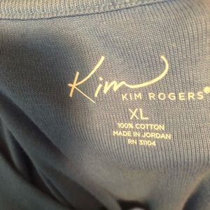 Light sweater top w/ scarf